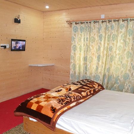 Hotel Grg Residency Srīnagar Esterno foto