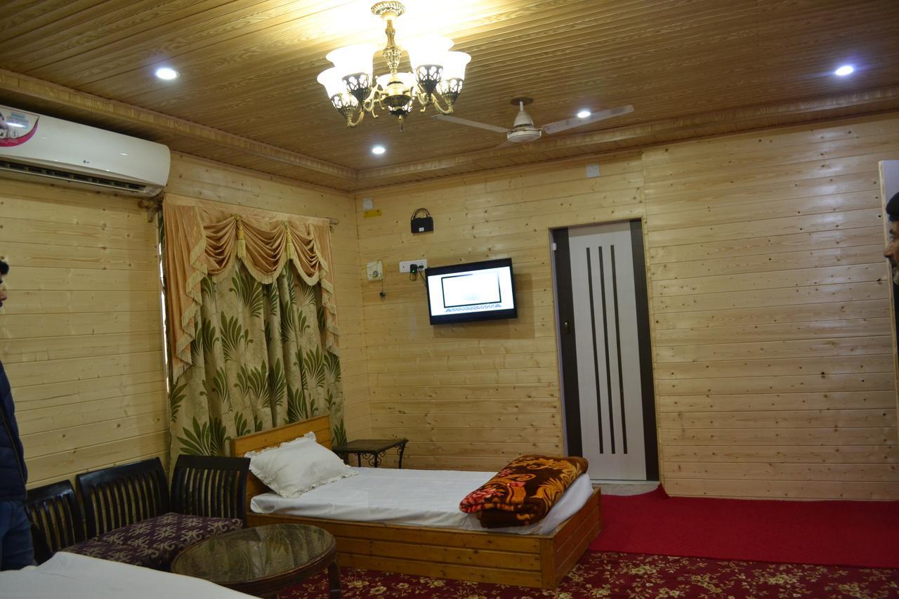 Hotel Grg Residency Srīnagar Esterno foto