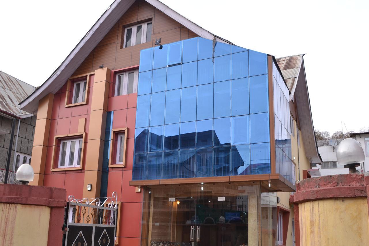 Hotel Grg Residency Srīnagar Esterno foto